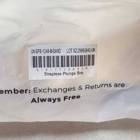 Underoutfit Strapless Bra - Medium NWT - Picture 3 of 4